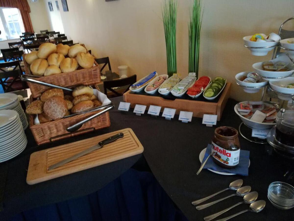 Gaestezimmer Melina Am Nuerburgring 아데나우 외부 사진