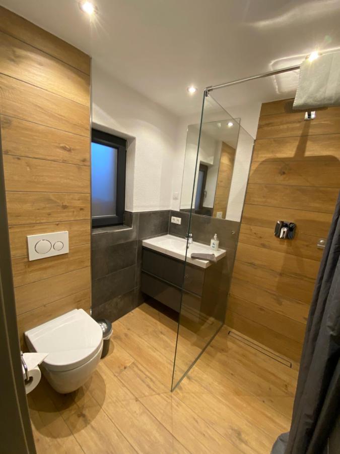 Gaestezimmer Melina Am Nuerburgring 아데나우 외부 사진